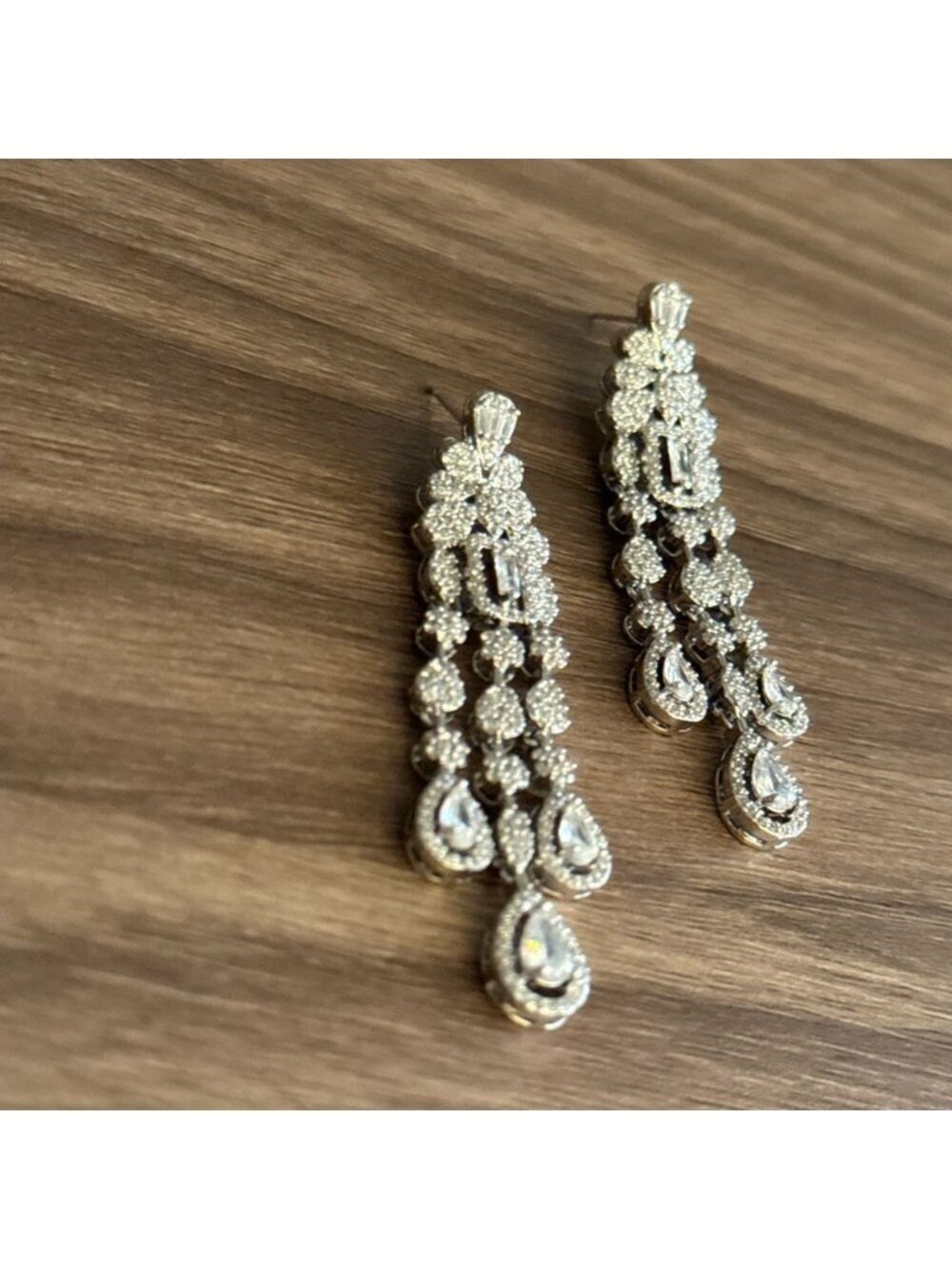 Crystal drop Earrings Q579 - Picture 4 of 5